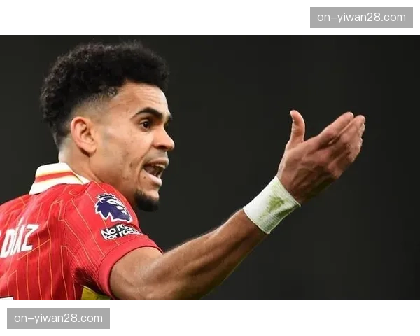 奥斯梅恩欧冠8场7球，加拉塔萨雷高薪续约谈判提上日程