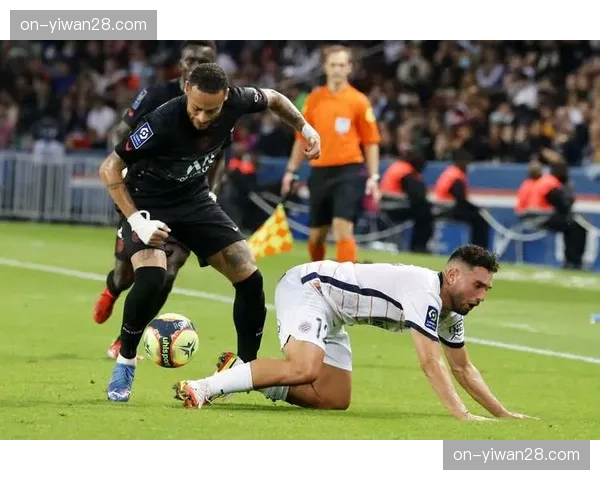 克莱蒙主场改善排水系统，旨在减少雨战对地面传控战术的影响